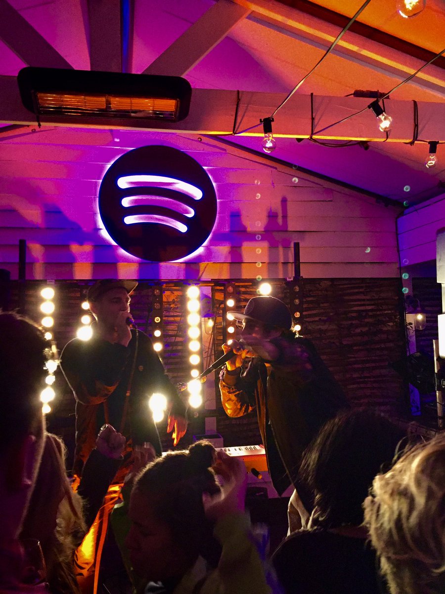 JackGompels's tweet photo. Amazing night with @Spotify @Seed_Marketing1 in London! Thank you @TooManyTs for an incredible live performance #Beststudentjob https://t.co/JfP2sYX3jb