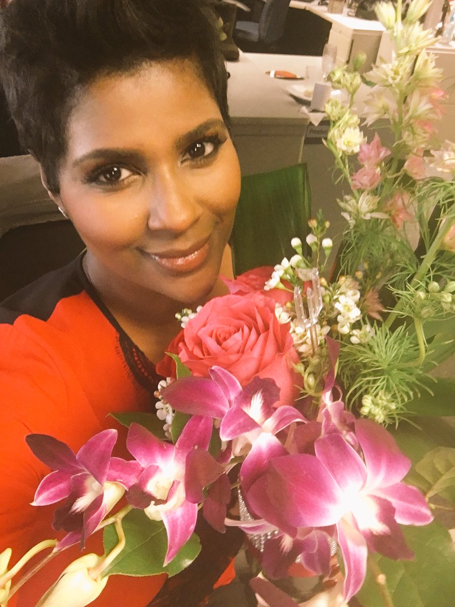 Thank you <a href="/cactusflower72/">Cactus Flower</a> for the gorgeous Valentine's Day flowers! (You beat my husband to it every year 😍) #cactusflowerlove