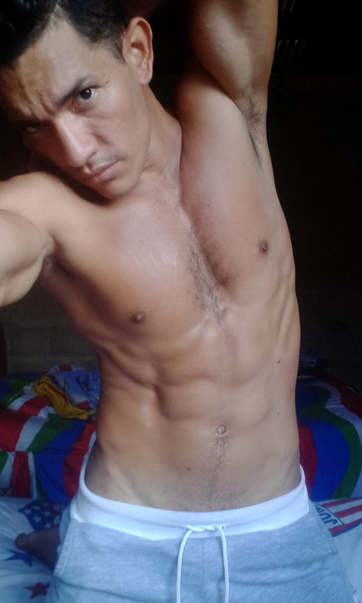 RADH11_25's tweet photo. Con Este Calor Me Antoje De Una #LluviaDorada... https://t.co/hlKa1nWXsE