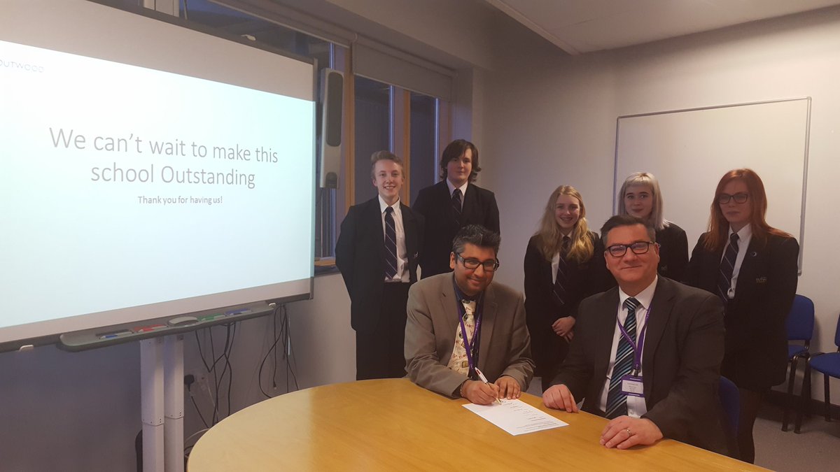 OACA_DeepExp's tweet photo. Student Voice constitution signed @OACarlton #wearestudentvoice https://t.co/OVRBIwCScQ