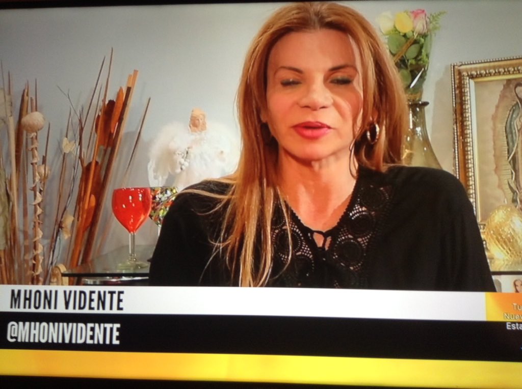 ongevich's tweet photo. @estrellatv Rumbo a #BuenosDiasFamiliaMhoni que #Mhoniprediciones @mhonividente Ruta @ClubMhoniFans destino @BuenosDiasFam https://t.co/hEck6LJsS6