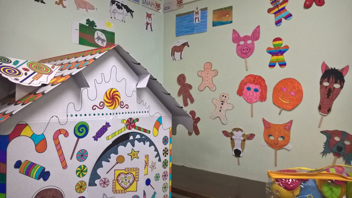 HullCollegeHSC's tweet photo. Lots of great activities in Early Years today! Come along to one of our Open Events or Applicant days and find out more! https://t.co/yLTDUX3tK4