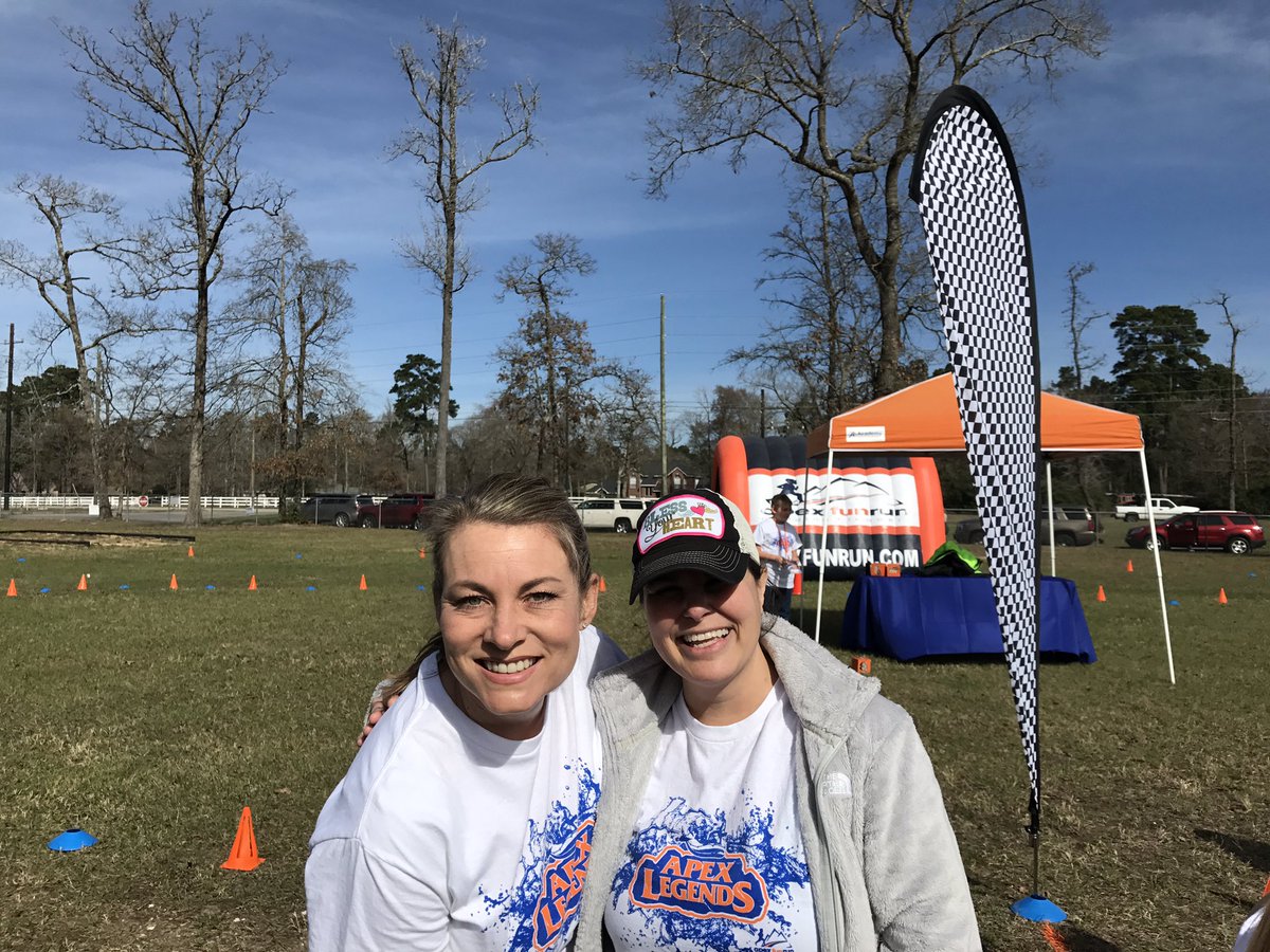 BBESPTO's tweet photo. Fourth grade Apex Fun Run @bearbranchelem!#runwithbbe @MrsNelsonin4th @educatorhock @sbuchholz16 @renfroa @roachell4 https://t.co/77wPuC55ry