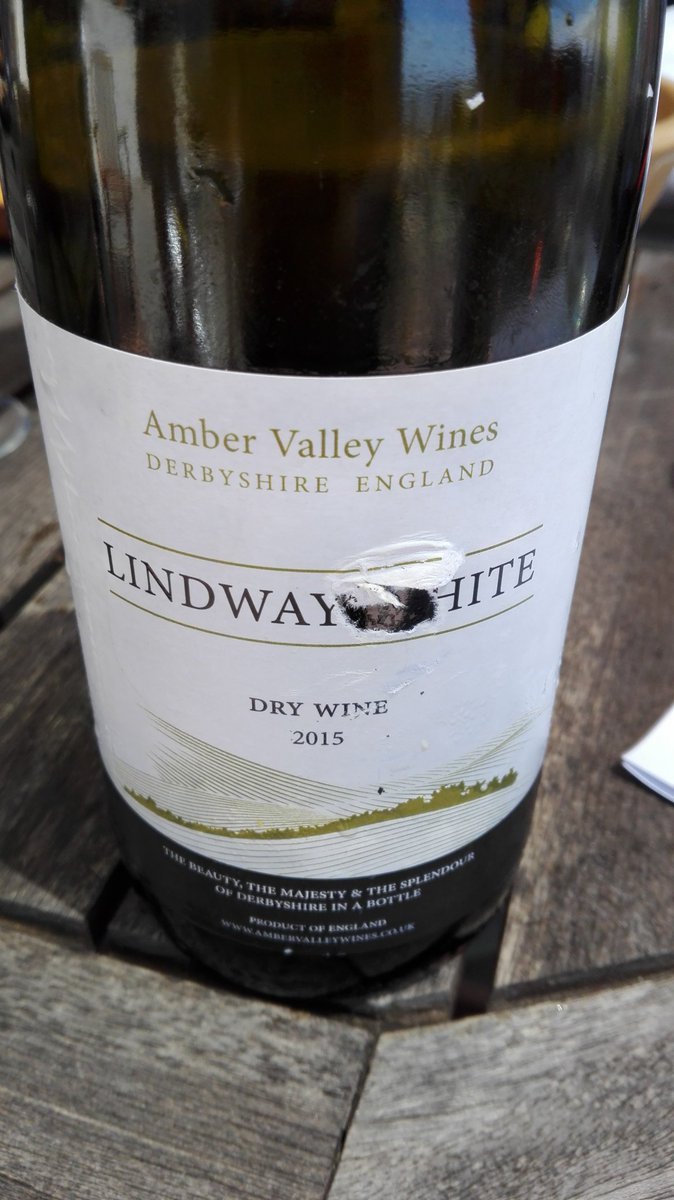 keelyngibbons's tweet photo. I recently got to taste this interesting Amber Valley Lindway White 2015, a blend of Reischsteiner and Muller Thurgau from Derbyshire! https://t.co/3bObuZbsxI