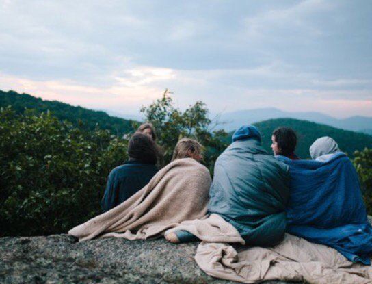 ButDansLaVie's tweet photo. Faire du camping et partir à l'aventure avec mes potes 😂🌍 https://t.co/mDgRBXLCWO