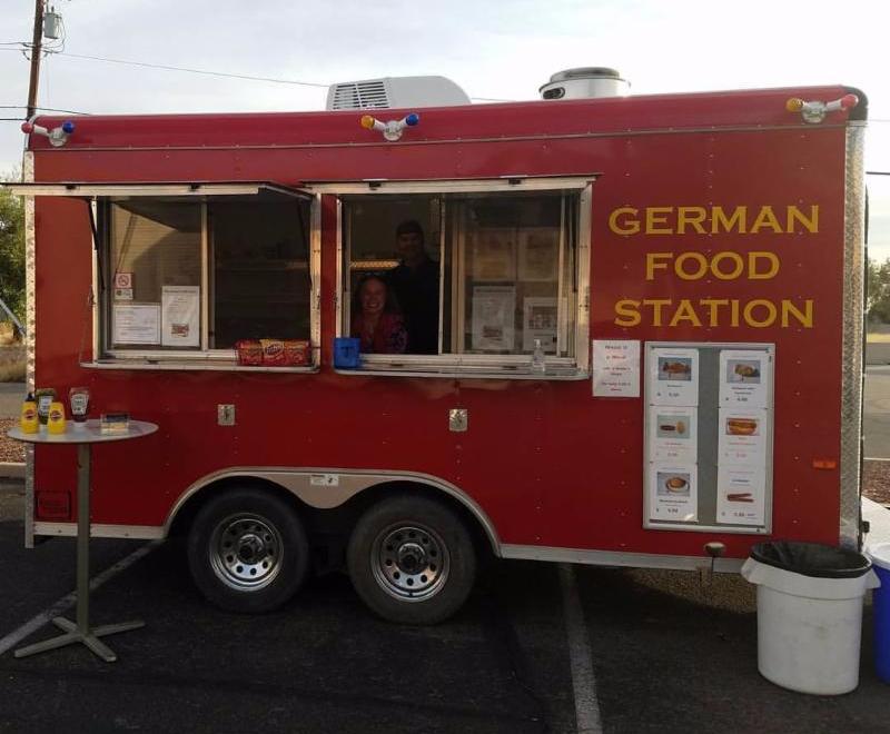 VIVAPIMA's tweet photo. German Food Station will be here during WHATZ IT WORTH? https://t.co/Df3vWcF6xC https://t.co/pHi5XqNYC2