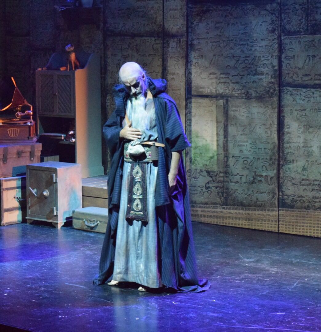 MarieCapde's tweet photo. #Sosra interpretado por @aadriannavarro en @lamomia_ok Funciones jue a dom @TeatroMetCiti https://t.co/UM18XIBbbj https://t.co/SuImNNv9Bo