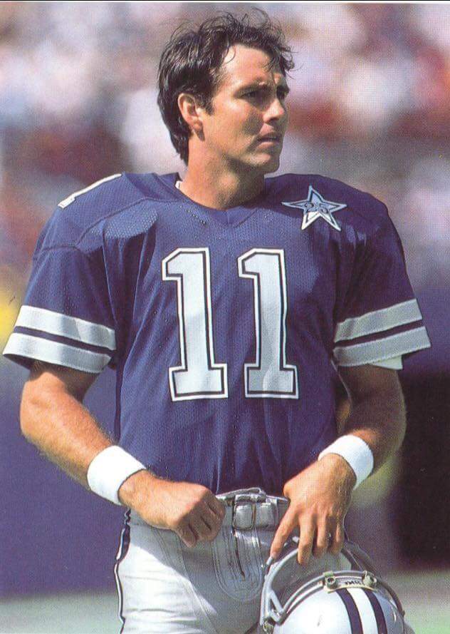 Happy birthday to one of the greatest quarterbacks of all time. Danny White is awesomeness. 