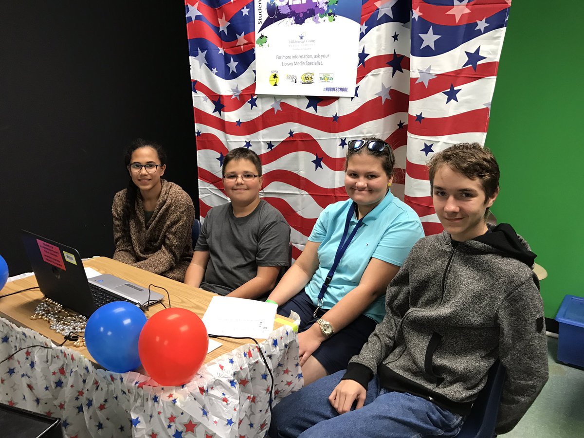 EisenhowerMedia's tweet photo. Getting so excited for SLAM Quiz Bowl! #hcps_slam #hubofschool @LMSsecondary https://t.co/mlWcVu6Z72