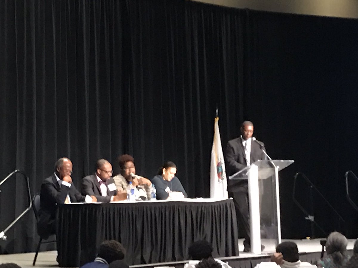 MBKPalmBeach's tweet photo. "We all have the ability to transform ourselves if we make a commitment to do such." -@stl4blacklives Community Organizer Kayla Reed #MBKPBC https://t.co/K1TY3ZWury
