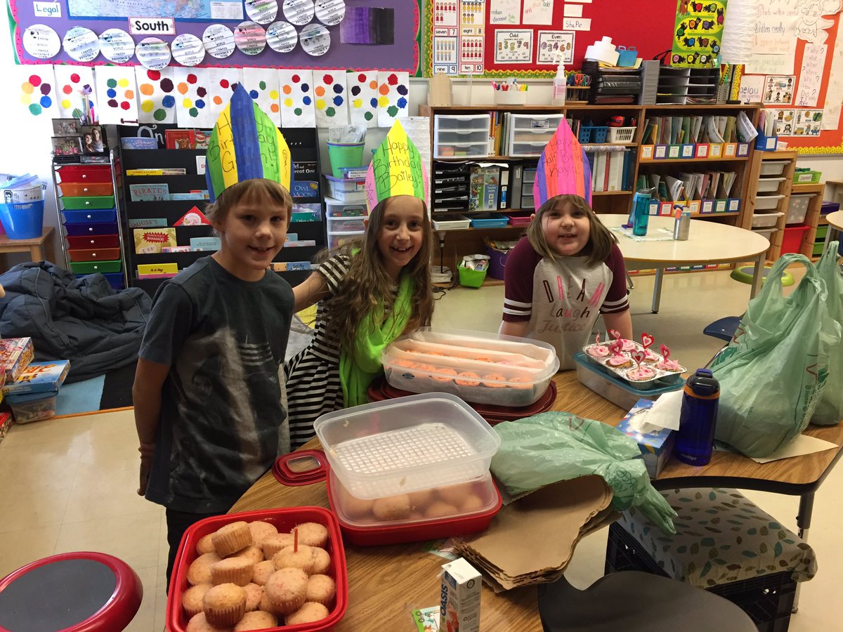 Happy Birthday and half birthday to these adorable kiddos! 6.5, 7, and 8 years old! 120 cupcakes! #legalschool #somanycupcakes #gsacrd