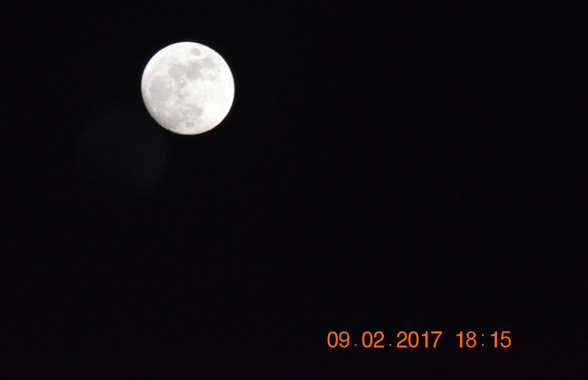 AiKa_25ts's tweet photo. Camera-passion-Snap shot!!!The moon always fascinates me🌃🌚😍 #CameraNikon #Moonlight #Nature#Picture https://t.co/uZpdoc3voY