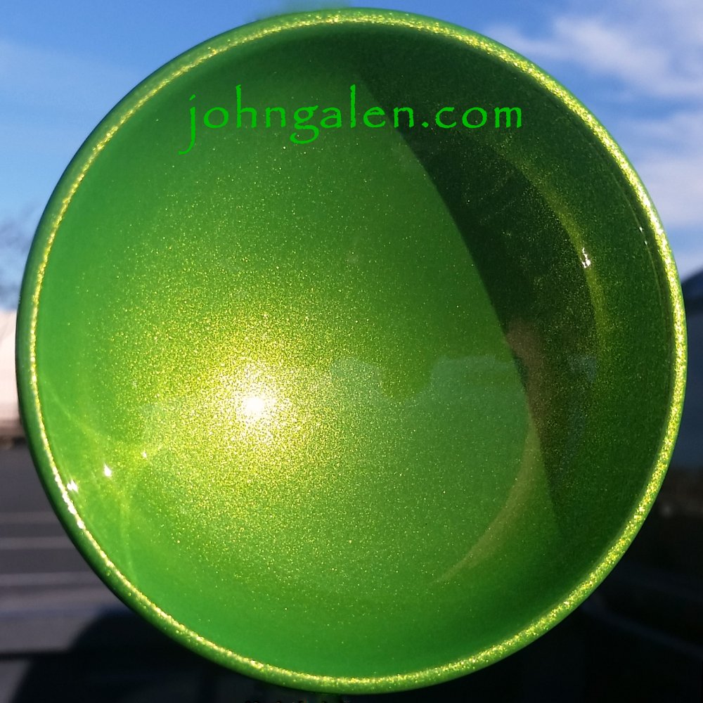 JGalenDesigns's tweet photo. SPARKLE GREEN APPLE color is here: New Support Bowls and Spindles coming to https://t.co/vAo7FtU0Ah this week. #spinningfiber https://t.co/C26zOzJOQC