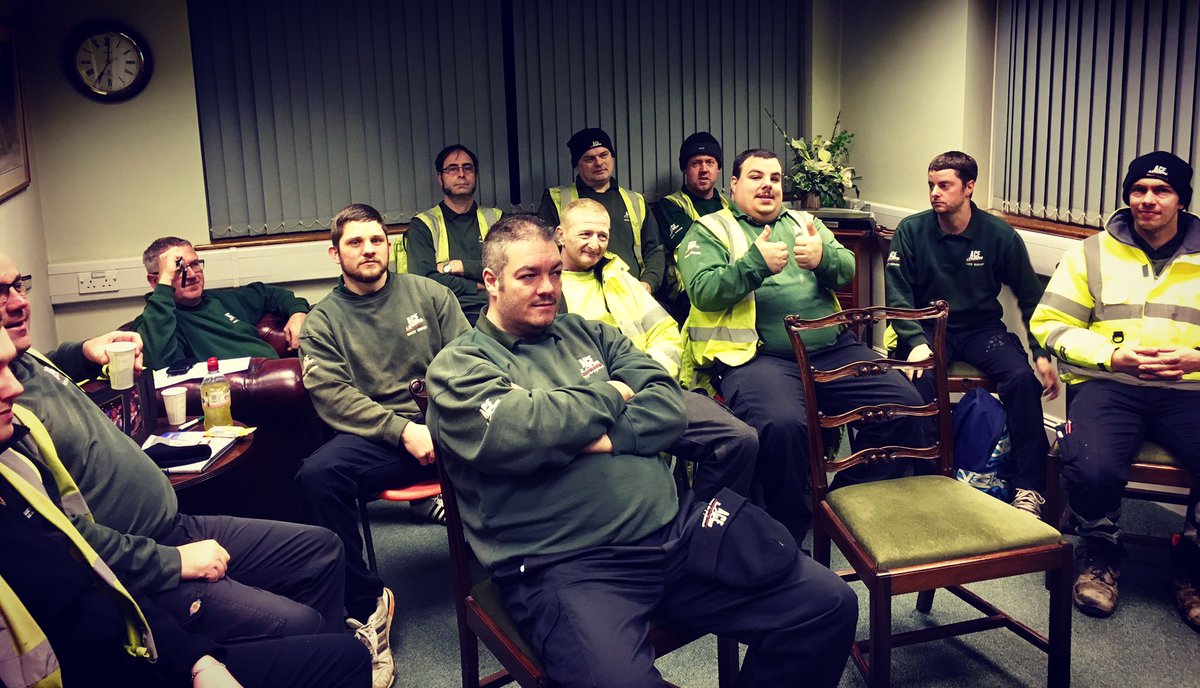 AceLiftawayLtd's tweet photo. ♻️ Driver's CPC course for some today...

Look at their happy excited little faces, it's like Christmas all over again!! 😉 ♻️

#DriversCPC https://t.co/dB876xyxUa