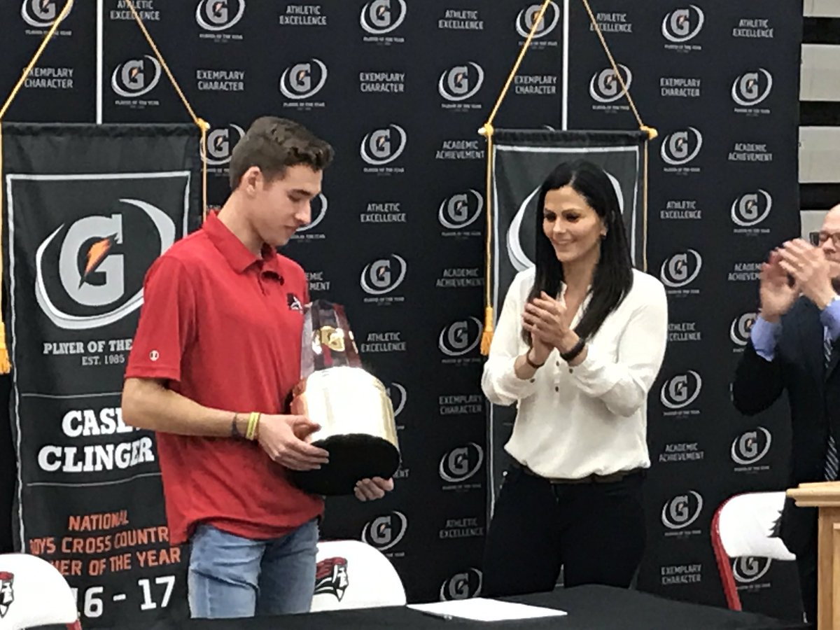 afhsevents's tweet photo. THE Gatorade National Player of the Year, Casey Clinger!! https://t.co/3TCxvlR9Ze