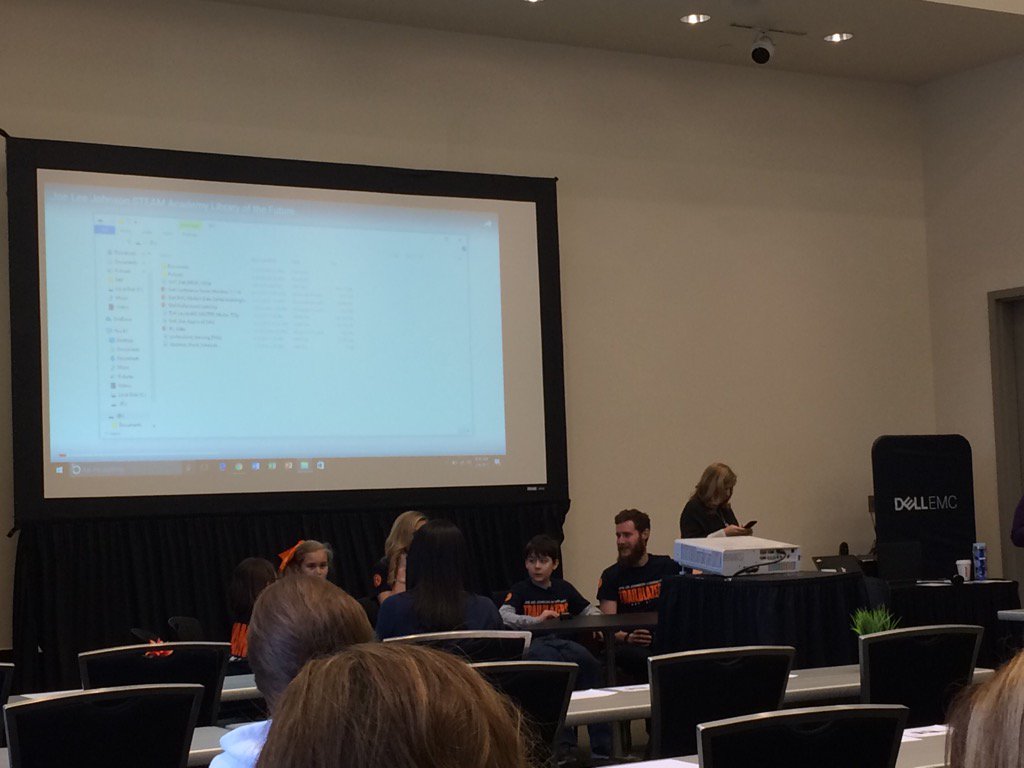 Atlas_BrettL's tweet photo. Watching @RRISDTech @brianmwolfe and Joe Lee Johnson Elementary engage a packed house at #TCEA17
 @AtlasLearning https://t.co/4obA2PN1To