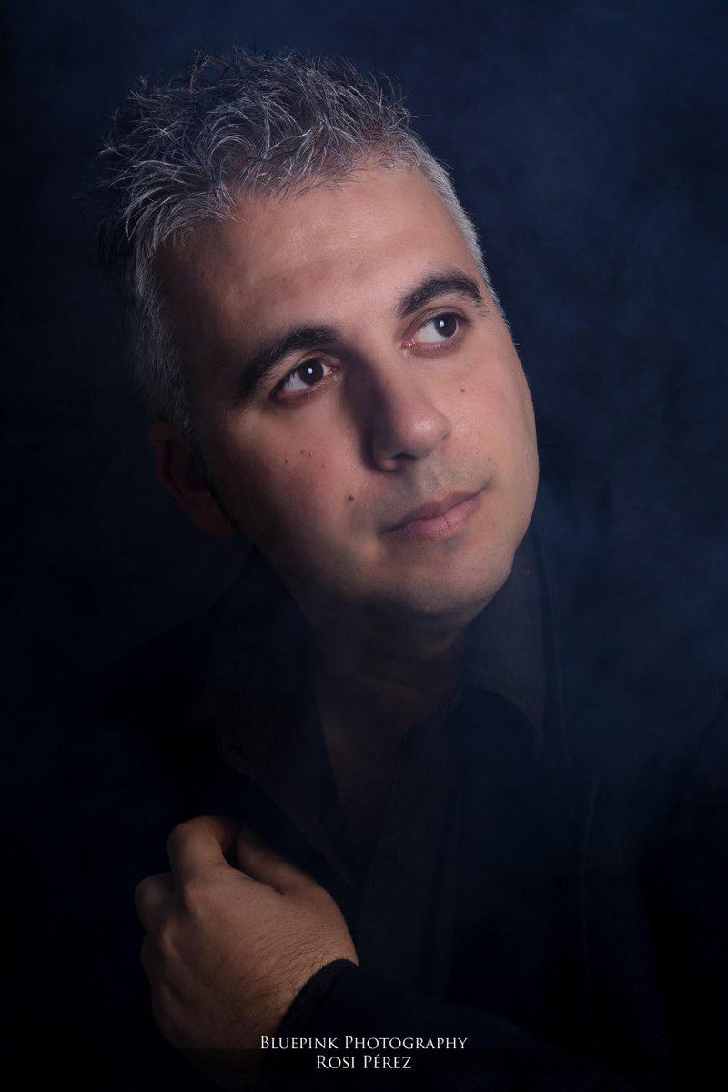 BluePink2014's tweet photo. © quedan reservados todos los derechos deL
Reportaje del Cantante Manuel Hernández 
Fotografía &amp; Edición: @BluePink2014 https://t.co/qaOTEsTQS5