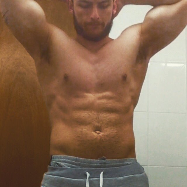 craigls1993's tweet photo. Ab day a right bitch but still love it and results fast!! #6weeks #bodybuilding #outlawlaboratory @CLSFITNESSUK #abs https://t.co/o6asobXjkR