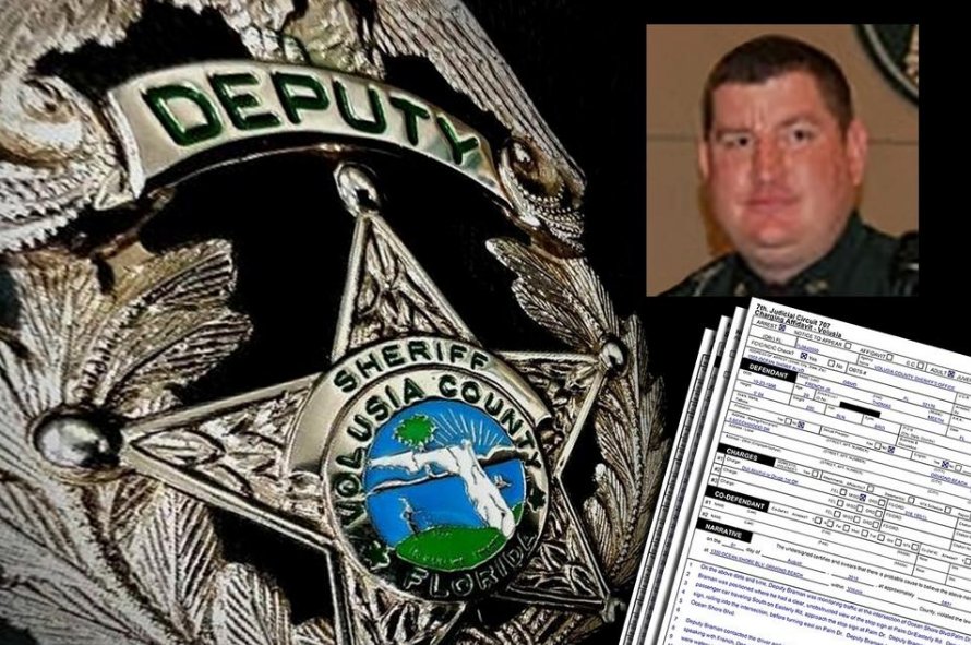 MicSeiler's tweet photo. Video shows 'thieving idiot' Volusia deputy stealing cash: https://t.co/aVKrMLi2l0 @dbnewsjournal https://t.co/nTx9nHV5tC