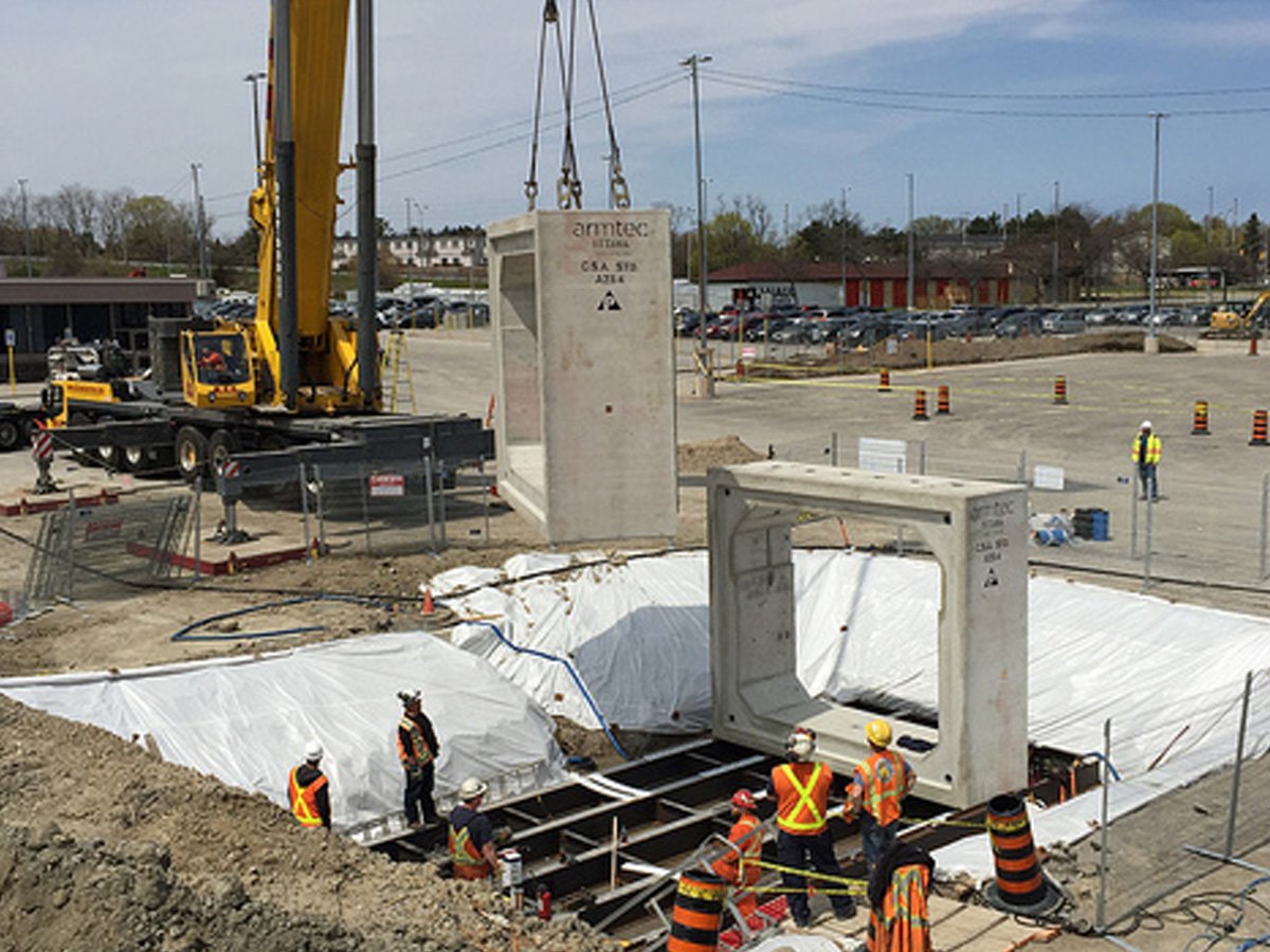 Metrolinx's tweet photo. Major upgrades to Guildwood GO Station are underway to make it easier & more convenient for customers to access the station! #GOconstruction https://t.co/cSXkYyhOjF