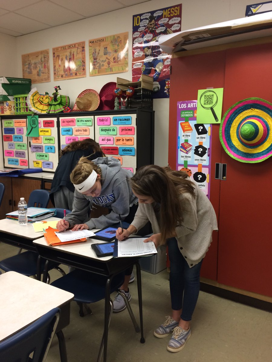 Collaborative inquiry-based learning happening in Mrs. Dayley's Spanish II class. <a href="/WilliamsportHS/">Williamsport High</a> <a href="/SraDayley/">Rachel Dayley</a> @Mme_Moore