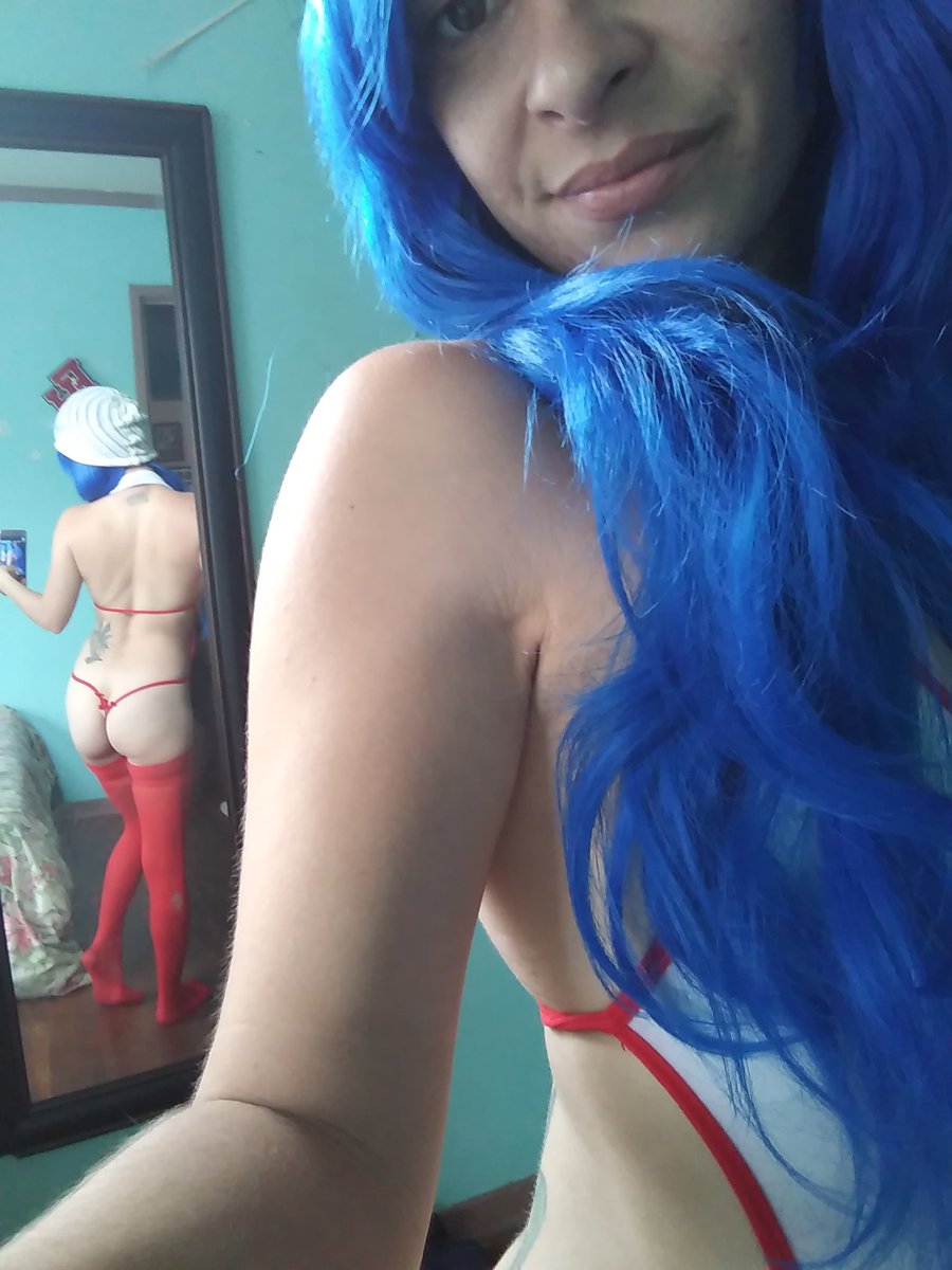 tinksfeet's tweet photo. Happy #thighhighthursday 💙💙 https://t.co/xu4IGH57Sb