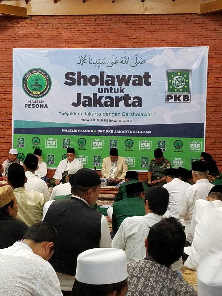 Menghadiri acara Sholawat untuk Jakarta bersama Ketua DPW PKB Sumsel <a href="/RamlanHoldan/">Ramlan Holdan</a> <a href="/beritaPKBsumsel/">DPW PKB Sumsel</a> 
#JakartaBersholawat