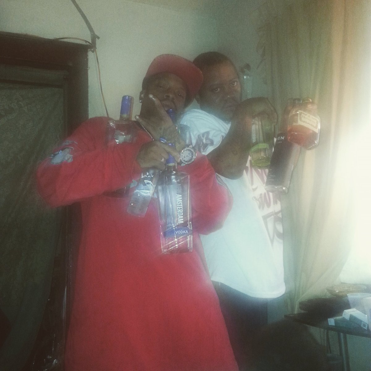 mBRINGit's tweet image. That party yesterday was crazy #ibringit