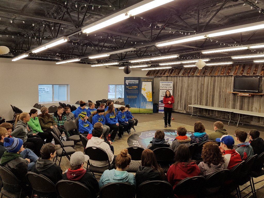 vermilionriver's tweet photo. Excited to have Heather Nedohin here to teach some curling basics to our local kids! #learn2curl @FedGasAB #CVRGas https://t.co/0alSm2dovJ