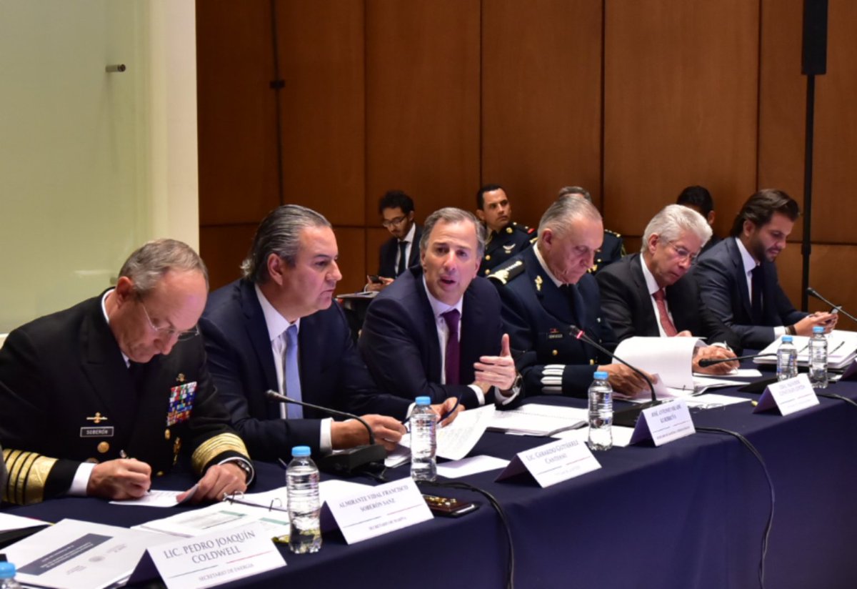 VRubioMarquez's tweet photo. #Comunicado @SHCP_mx"Ante los desafíos globales, las ZEE adquieren mayor relevancia para el desarrollo":@JoseAMeadeK https://t.co/Ca6ybAFU5H https://t.co/diIG6h8Tx7