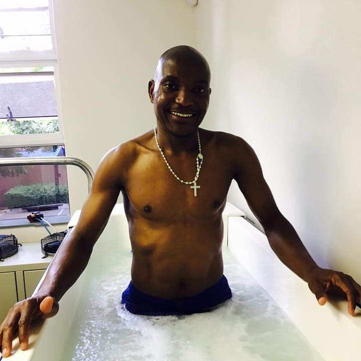 MoshiywaC's tweet photo. I have done deep massage b4, but this cryorecovery is something else, thank you @Altie_C. I feel turbo recharged. https://t.co/BsDISMWOo3
