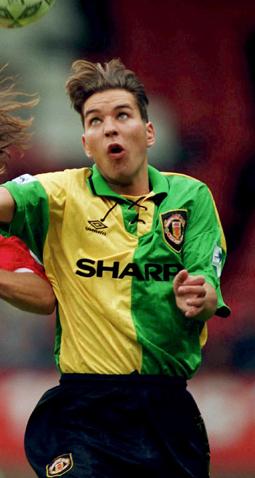 Happy birthday to Midfielder Darren Ferguson born 09-02-1972 Y.A.C. 1990-1994. Apps (30), Goals (0) 