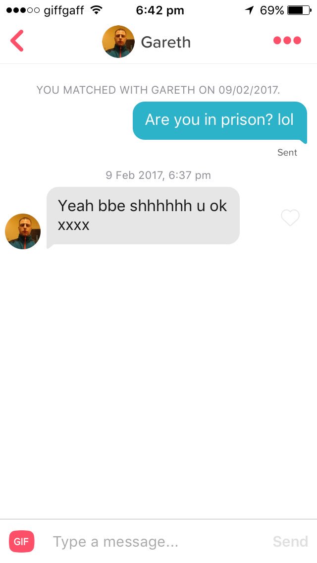 xcultureslutx's tweet photo. He's using tinder from prison I am DEAD https://t.co/YDcJGaYIxz