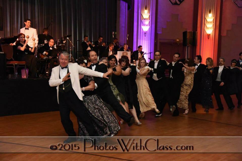 ArtDecoLA's tweet photo. #tbt Our #avalonball 2015 or maybe it's 1931? Avalon Ball 2017 is May 20. Tix on Brown Paper Tix. #precode party #bigband #catalinaisland https://t.co/8fvK1LGWkP