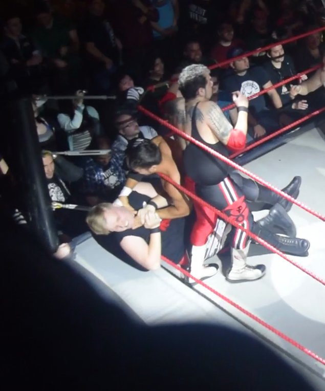 DevlinCreed's tweet photo. Lesson to future opponents... #DontChokeCreed #AdaptOrPerish #FREEDOMTOFIGHT #Superkick #iws
@IWSHardcore https://t.co/Qnd1jyLp0f