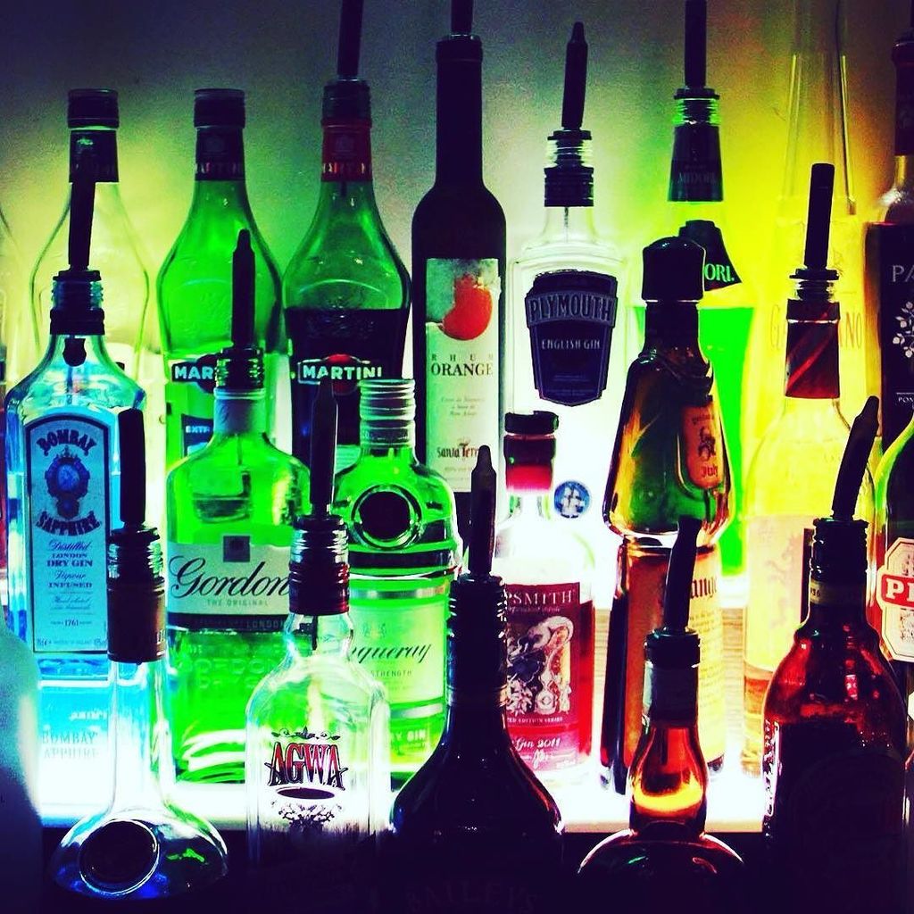 BarTxtBarTxt's tweet photo. So much choice
Where do you even start? How do you pick a favourite drink? 
#croydon #bart… https://t.co/13V3GJEjy3 https://t.co/NMpMsFtEOF