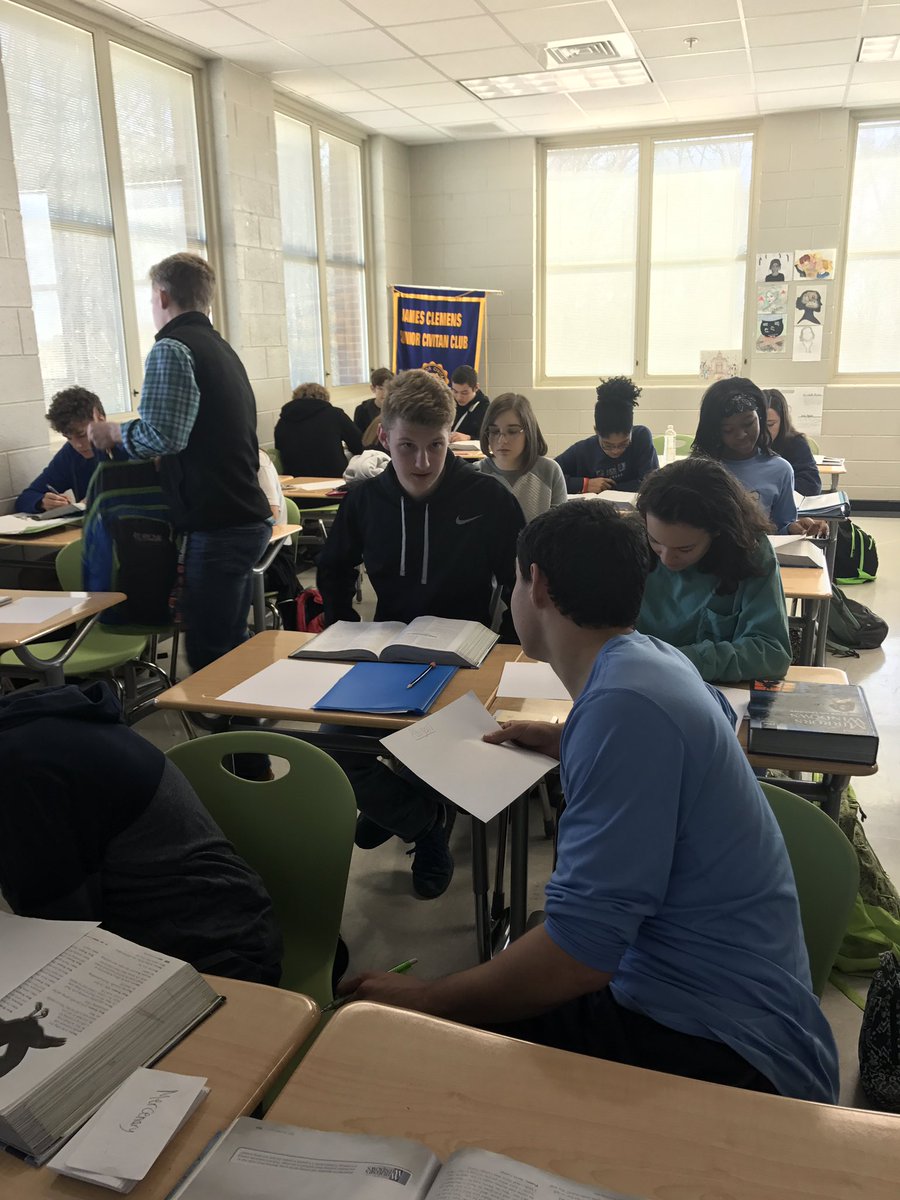 Candace_Baum's tweet image. Practicing claim, data, commentary in groups in Pre-AP English 10 #MCSLearn #proudtobeajet #mcsconnect #TheCrucible