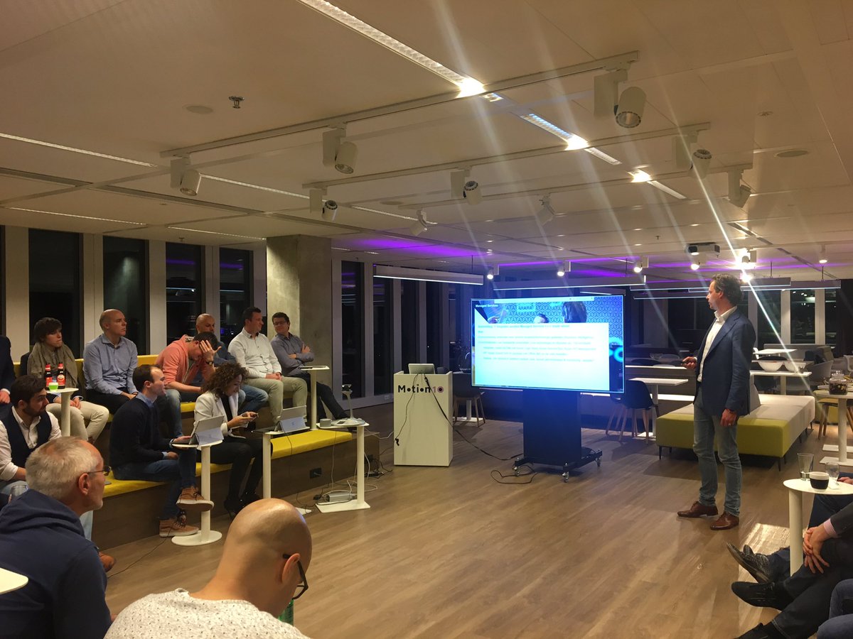 Lima_Writes's tweet photo. #MotionTeam #meeting | Forecasts, nieuwe plannen - alles delen #think share #move #worklife https://t.co/zC1ERmxmCs