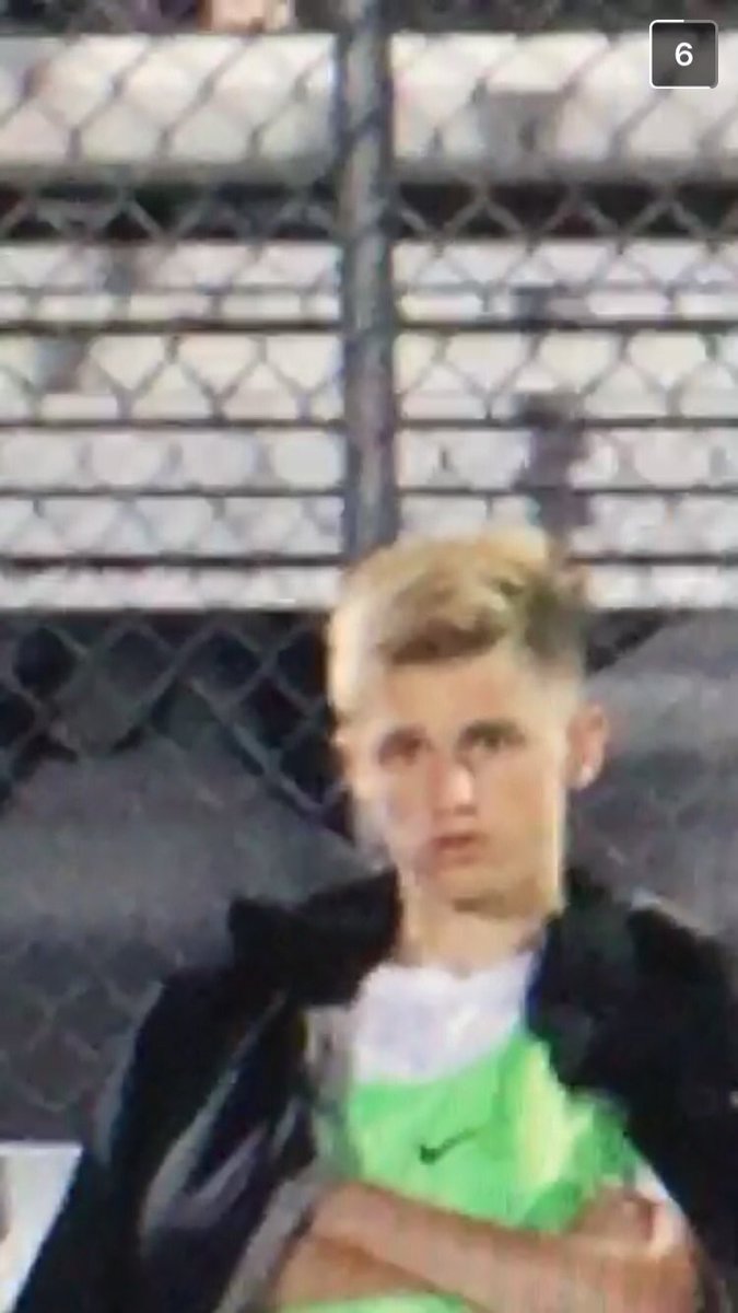 chapmanb54's tweet photo. Happy date of birth to my lil bro? Son? Not sure 🤔 but happy birthday budday👍🏼💯 @gavintinsley18 @keith https://t.co/fHoqgOaVgK