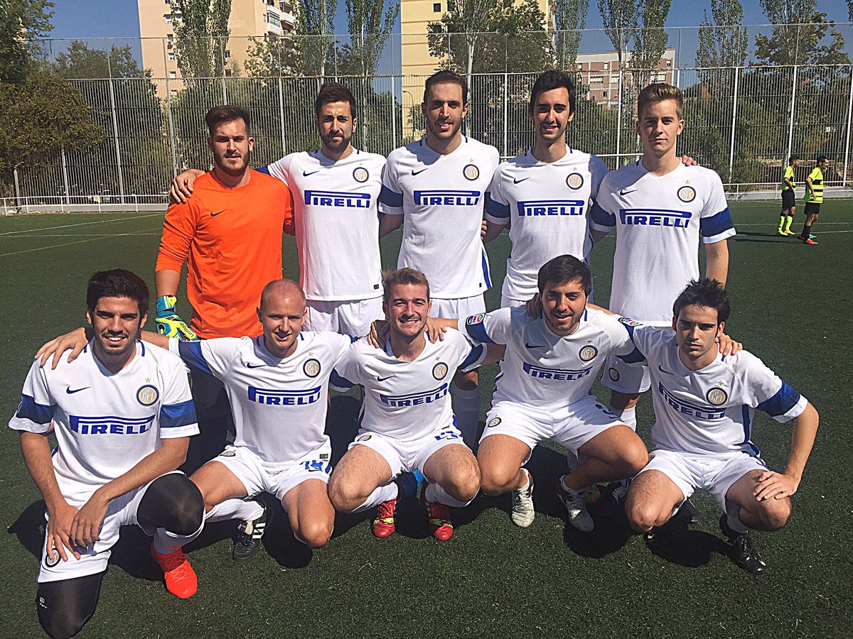 Speciali_92's tweet photo. Tras una temporada inmaculada, éste sábado el Campeón de Liga inicia su camino hacia la fase final del Distrito. A por todas! https://t.co/0715KreJrw