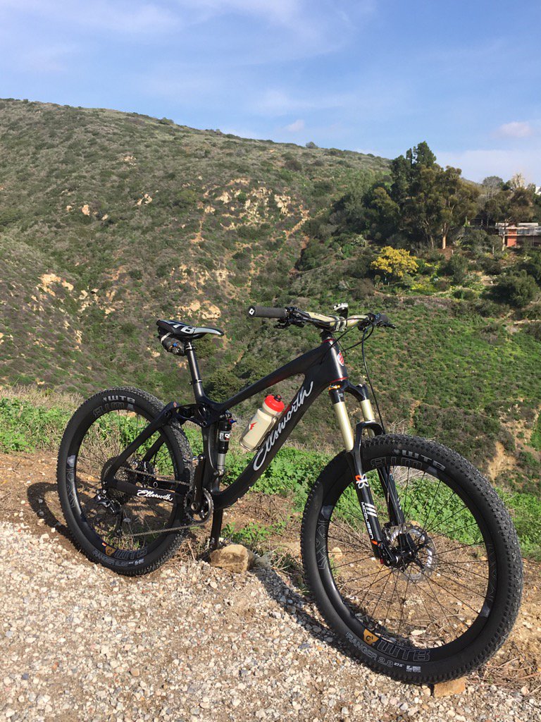 BrianLopes's tweet photo. Got her out into her natural habitat yesterday & we were both very happy. @ellsworthbikes #rogue40 @ShimanoMTB #XtDi2 https://t.co/0KwYpfyaEl