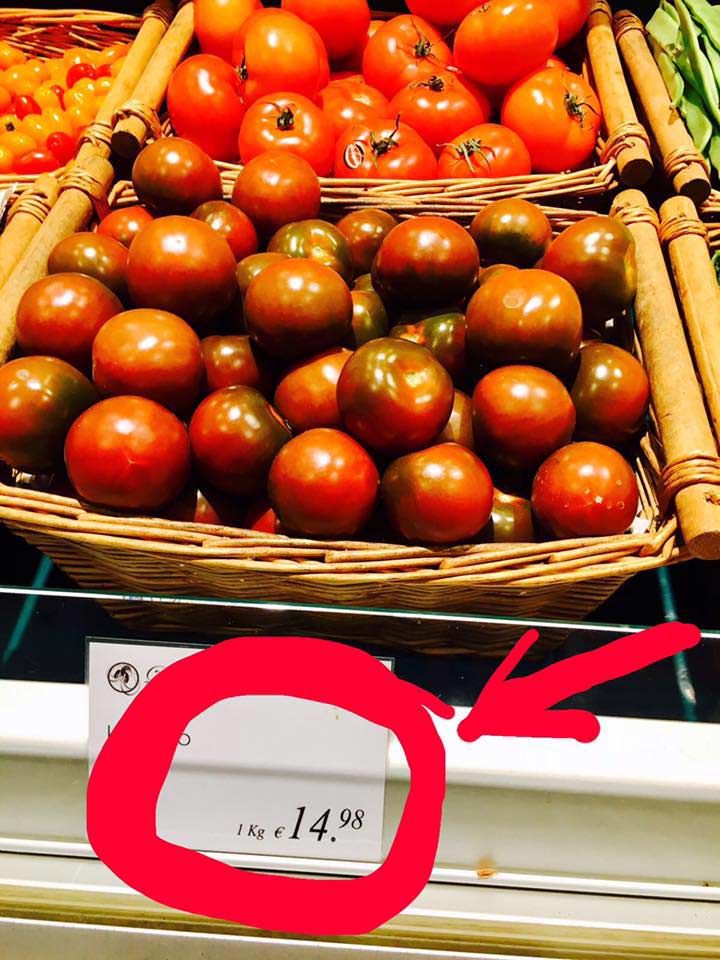 jaarcossanchez's tweet photo. La fotografía más popular de Fruit Logística 2017 https://t.co/S8HE7bv35T #tomates #FruitLogistica #Berlin #FYH #supermercados #precios https://t.co/IM5ORebj2e