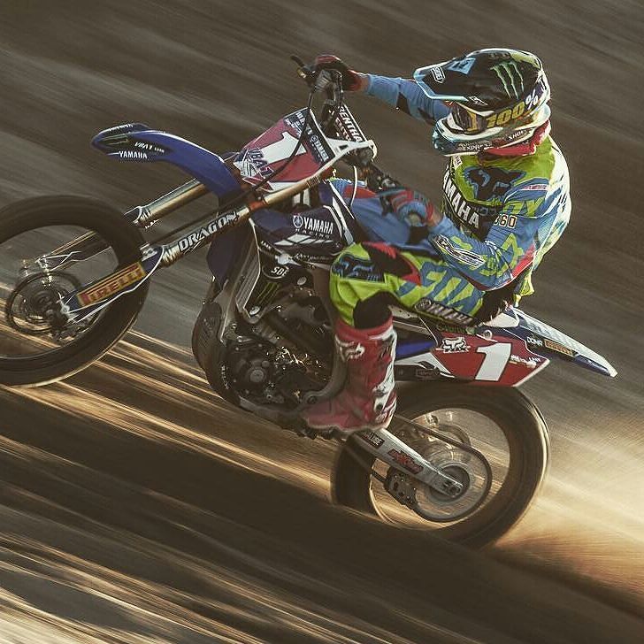 FoxRacingAR's tweet photo. @adrienvanbeveren por @nico_jimenez_fotos
 #endurodelverano #Fox #foxhead #foxheadinc #yamaha @foxheadeurope @endur… https://t.co/hoSFzruPwN