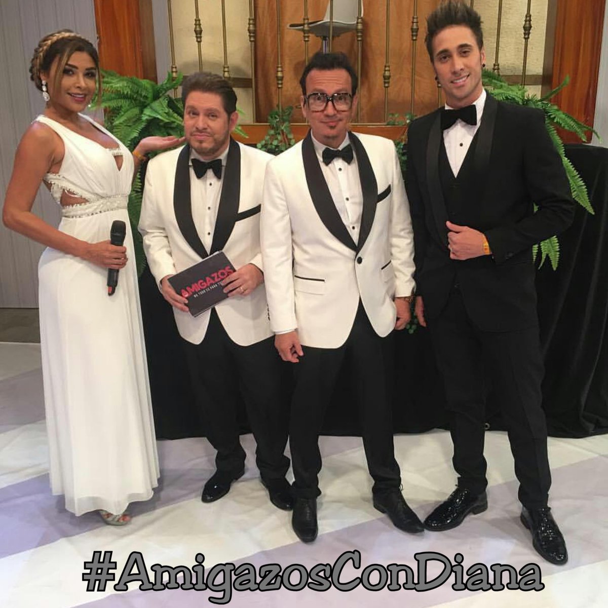 votechicho's tweet photo. Apoyame con un rt #AmigazosConDiana https://t.co/NQ0E8o2L32