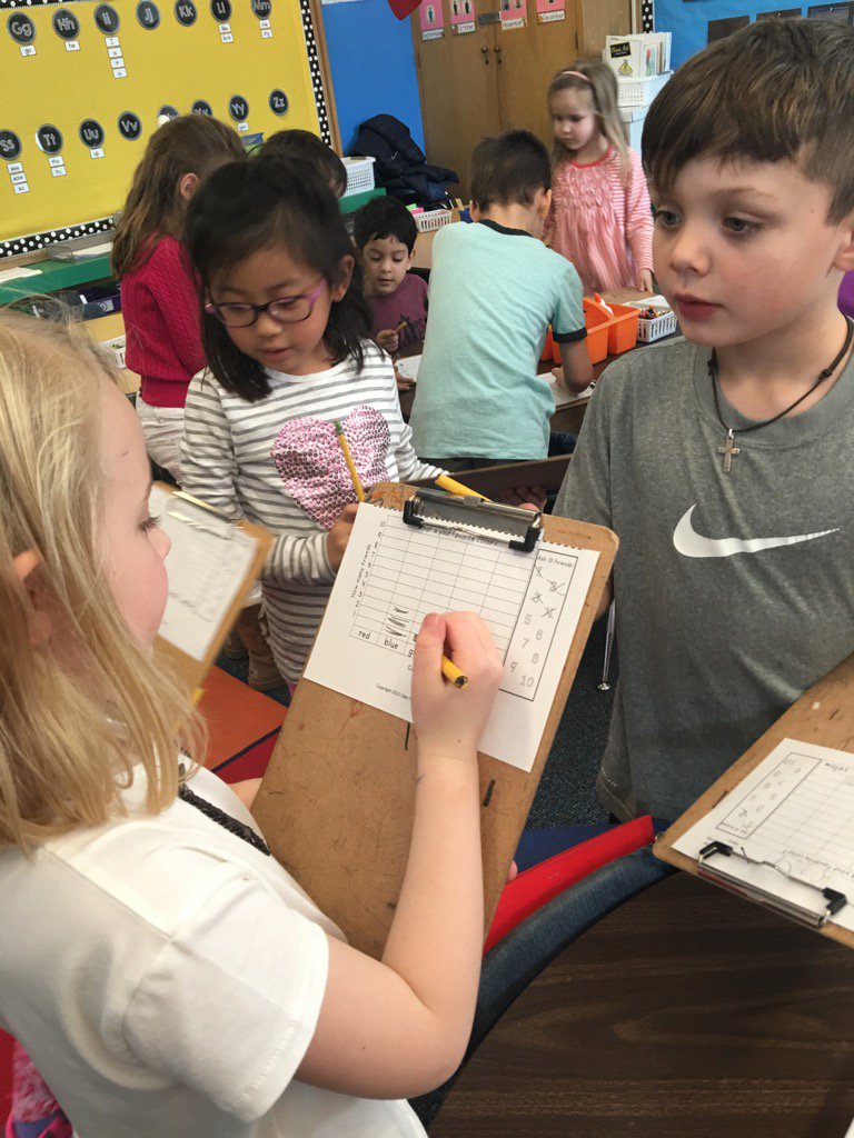 MrsCrumpsKinders tweet media