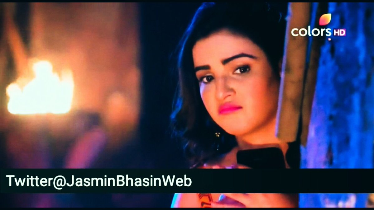 JasminBhasinWeb's tweet photo. Killer Expressions 💖👌 #Teni #Doll #LookingAwsome #DilSeDilTak #JasminBhasin
@jasminbhasin @ColorsTV @ShashiSumeet https://t.co/0Xa0OBZkfC