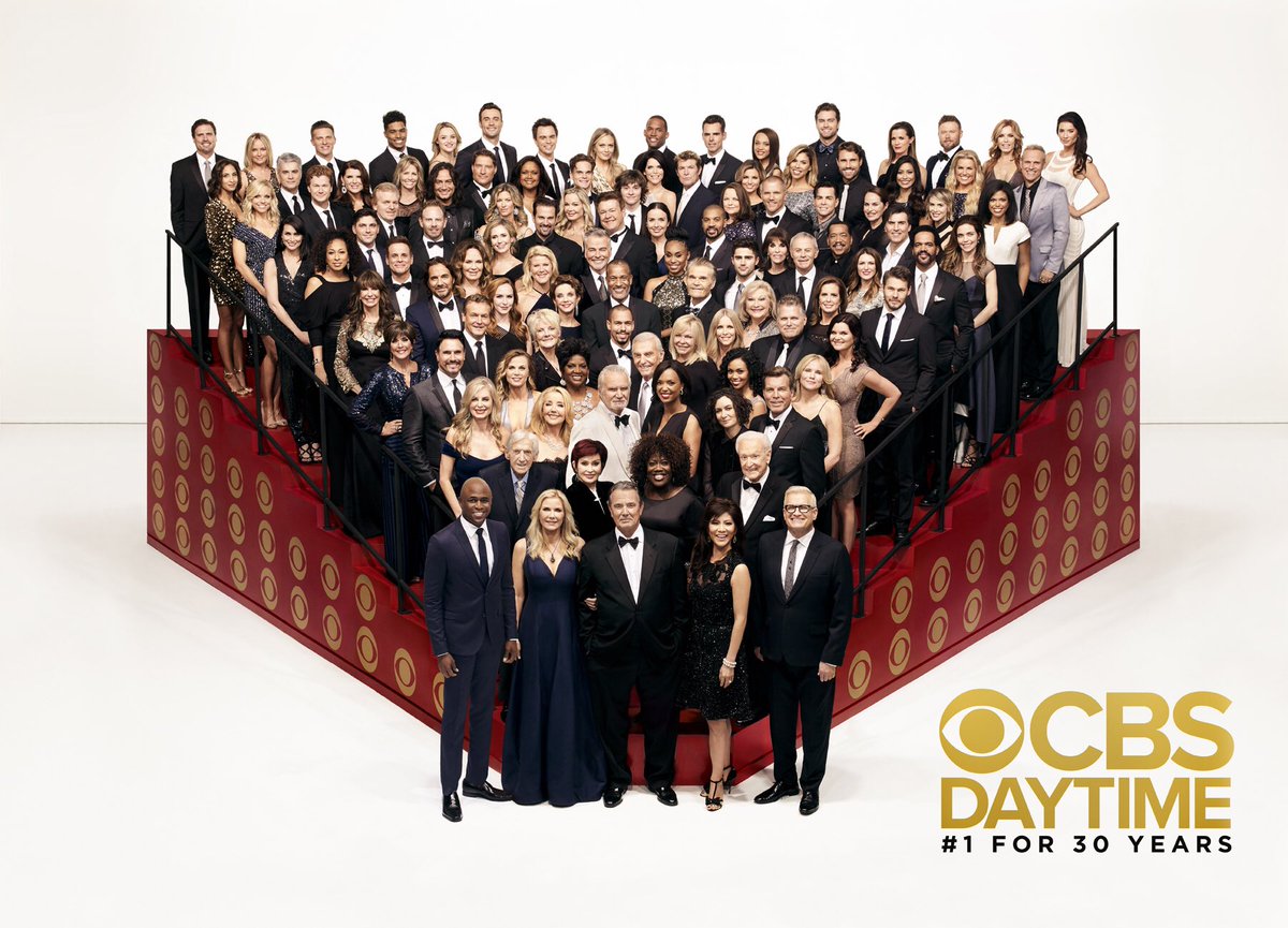 There's more history packed into this photo than pixels. What an honor to be there. @CBSDaytime #DaytimeClassPhoto #BoldandBeautiful #1for30