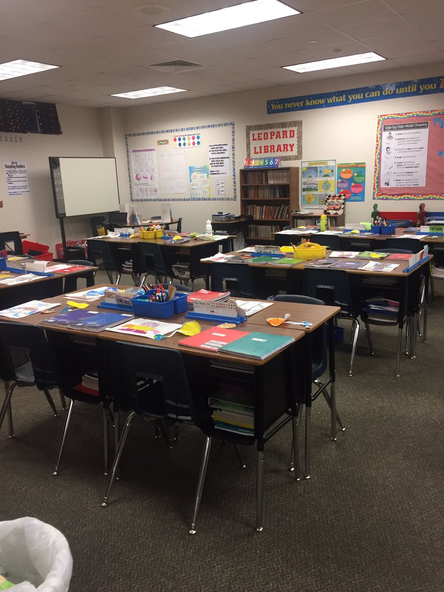 alundy0530's tweet photo. Ready for Open House!! https://t.co/YjhqqoV38Q