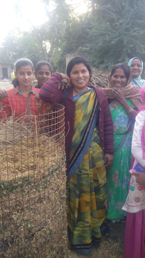 RGMVP's tweet photo. #SHG Women become experts in making compost- Dalmau block, #Raebareli #WomenOfUPRising #WomenInAgriculture @RGMVP #RGCTIndia https://t.co/bCsZPZ0N7W