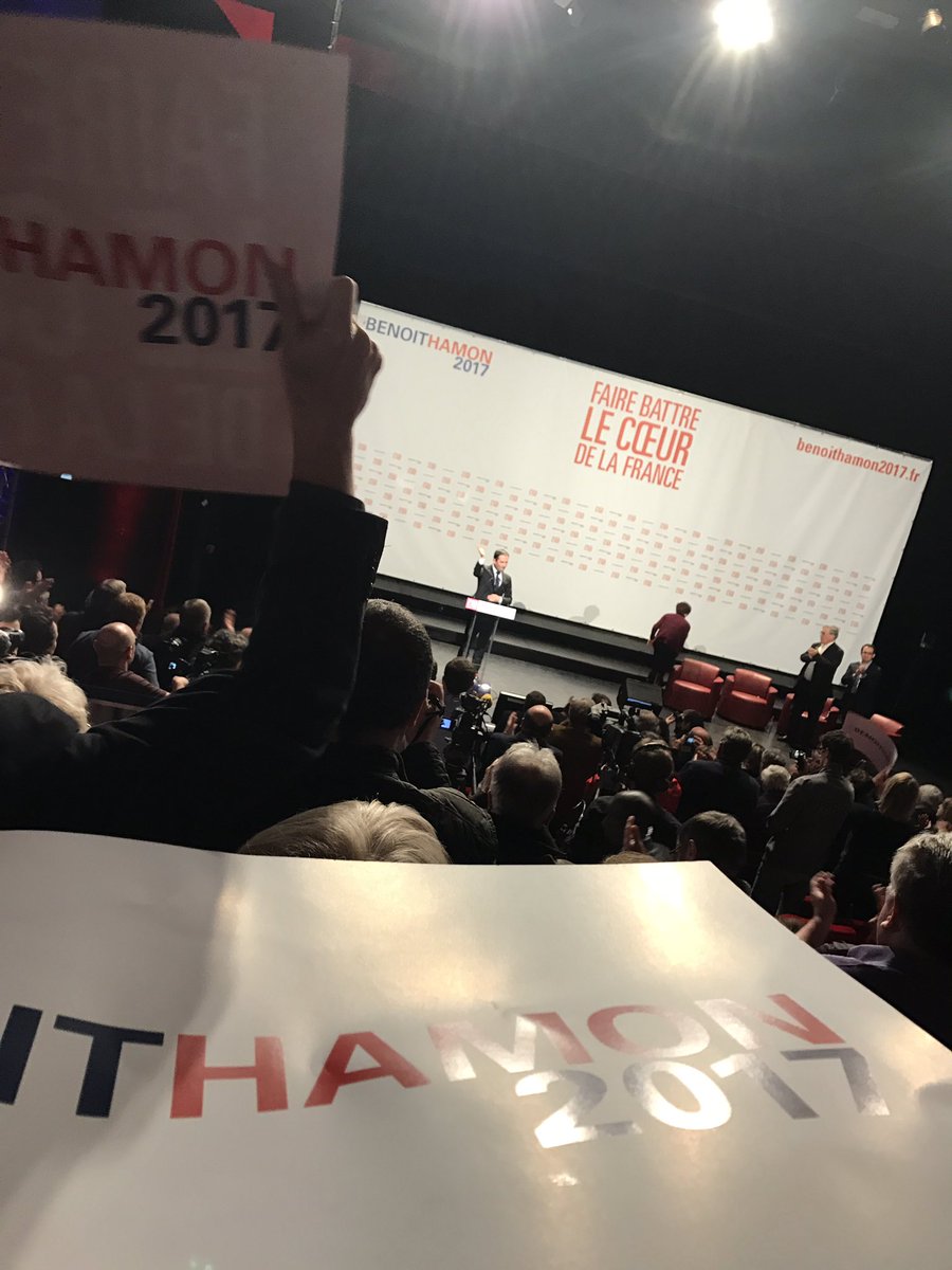 LineLet's tweet photo. "Porter un imaginaire collectif puissant pour un futur désirable et humble....pour vous rendre le pouvoir"  Hamon2017 #BenoitHamon https://t.co/GCiAxpVkS8